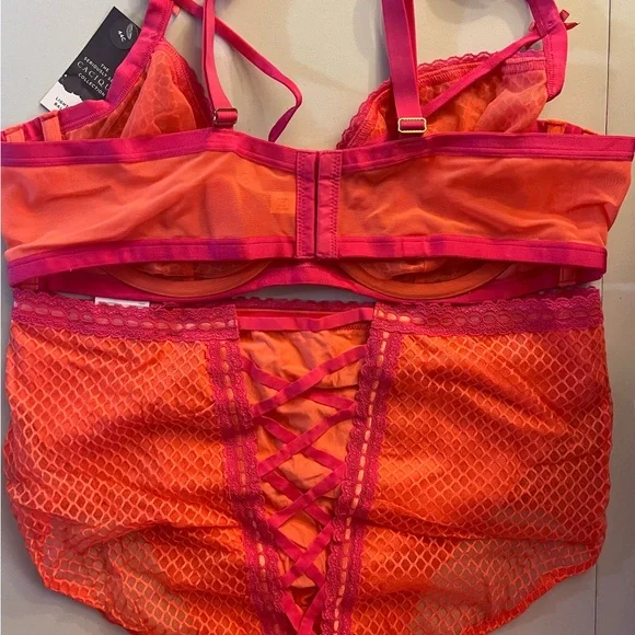 Cacique 44C & 22/24 Vibrant Orange and Pink Lace Bra Set NWT - Picture 3 of 3